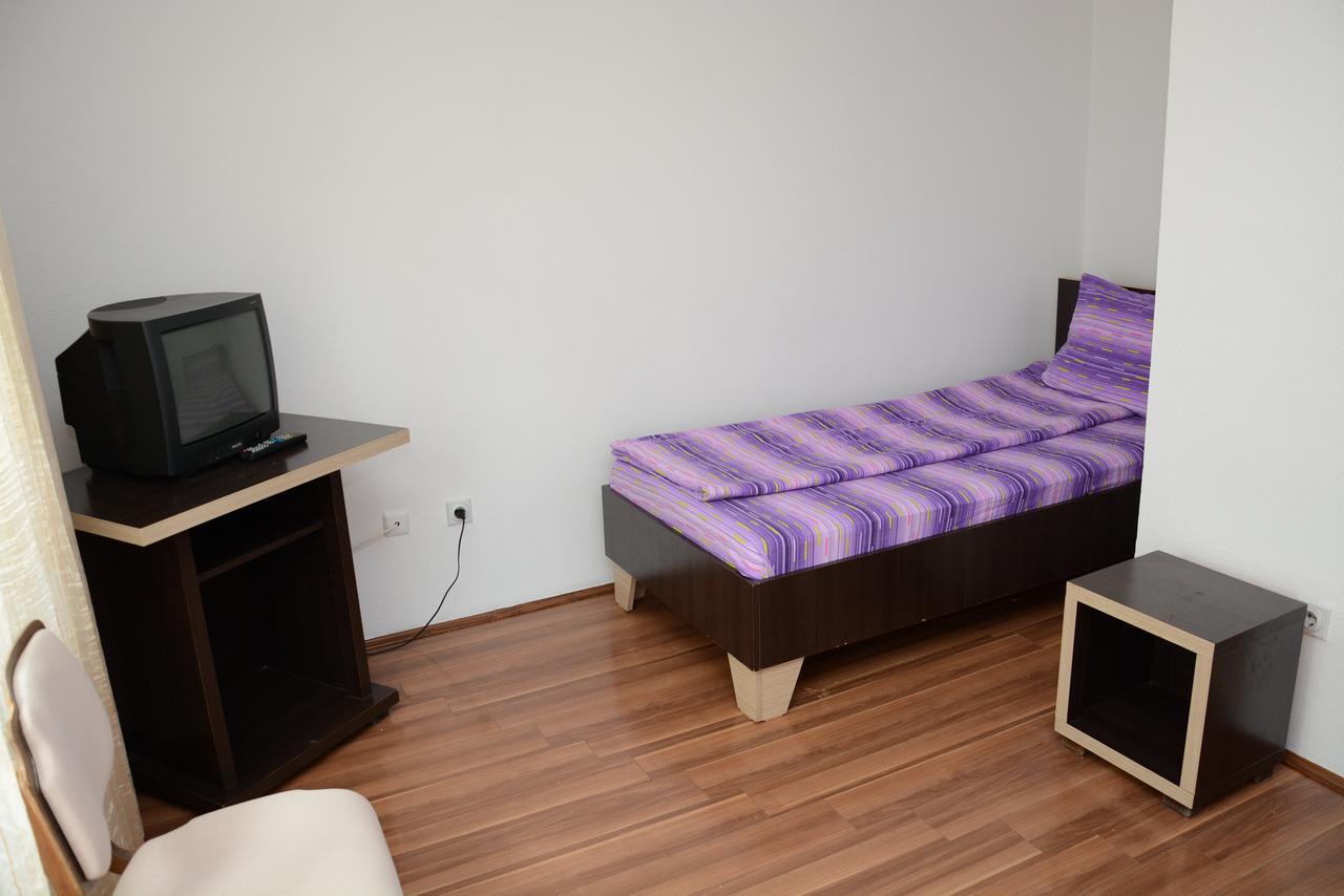 Mm Narcis Bed & Breakfast Vlasina Rid Exterior photo