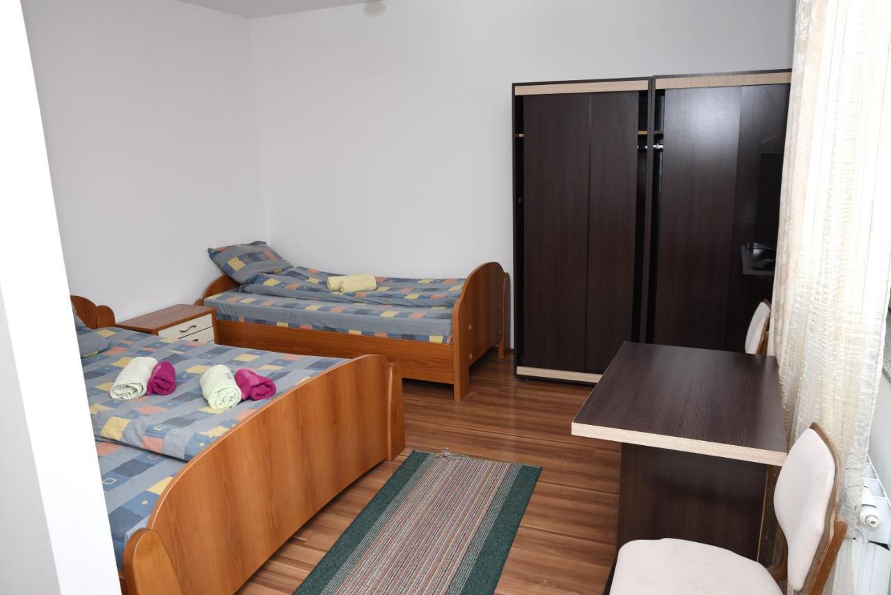 Mm Narcis Bed & Breakfast Vlasina Rid Exterior photo
