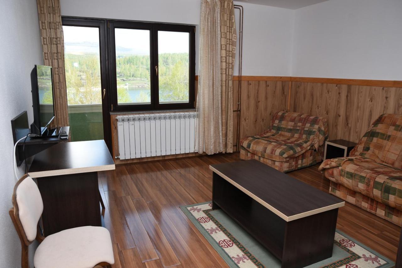 Mm Narcis Bed & Breakfast Vlasina Rid Exterior photo